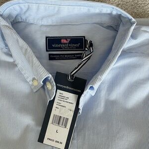 Vineyard Vines, men’s classic fit Murray shirt, blue and white stripe